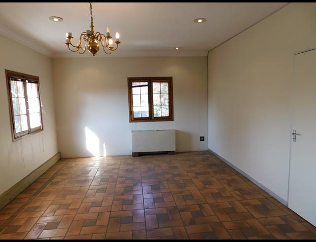 250M² OFFICE TO LET IN PARKTOWN
